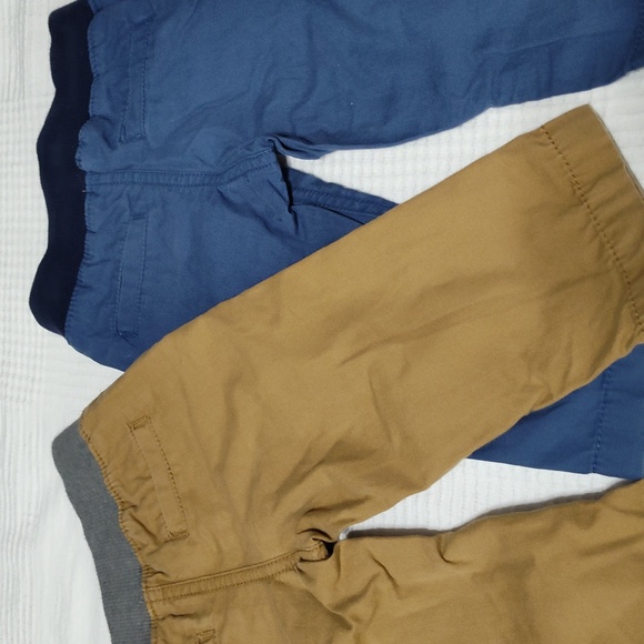2 Carter's pants size9m - Picture 6 of 6